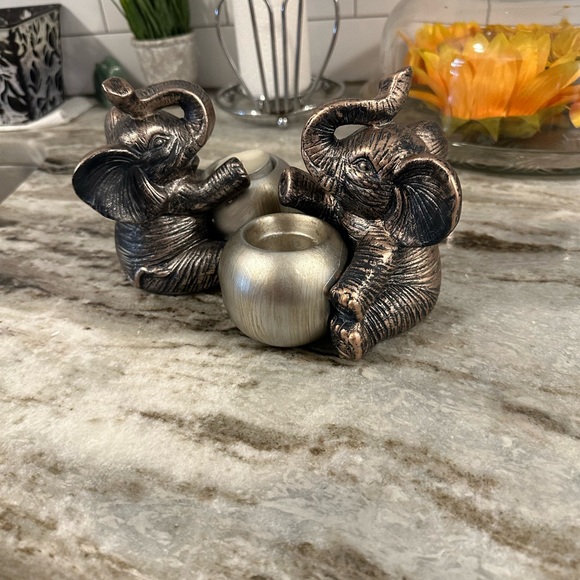 Elephant T-Light Candle Holders - Picture 4 of 5
